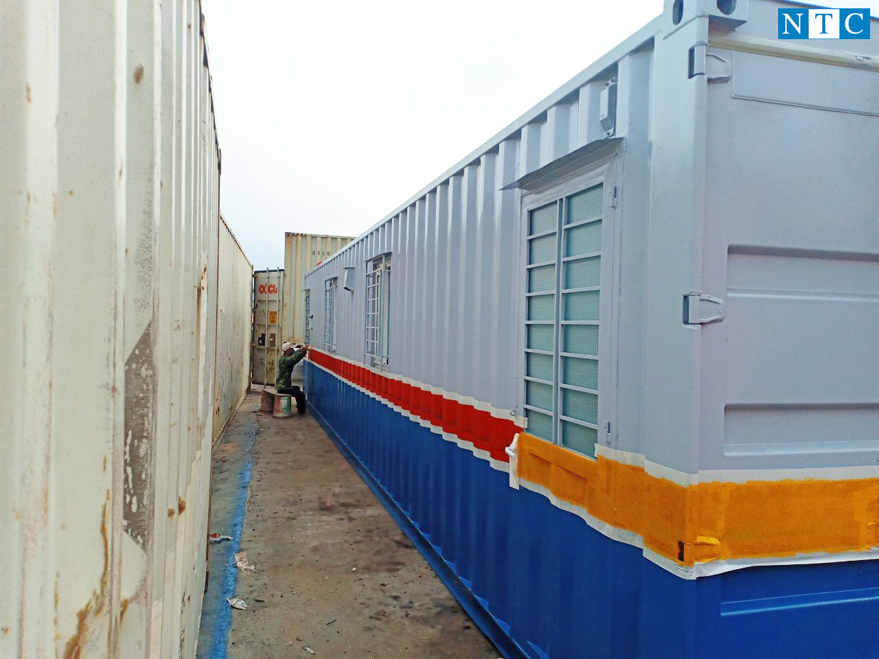 NTC Container mua bán cho thuê container văn phòng giá rẻ, uy tín, chất lượng đảm bảo. Hotline: 0964.673.051