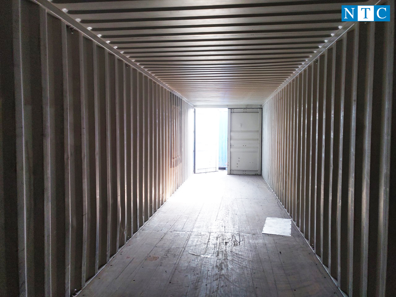 Container kho bao gồm loại 10 feet, 20 feet, 40 feet và 45 feet