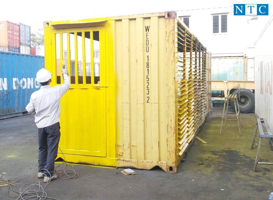 Cực tiện lợi với container làm nhà xưởng 